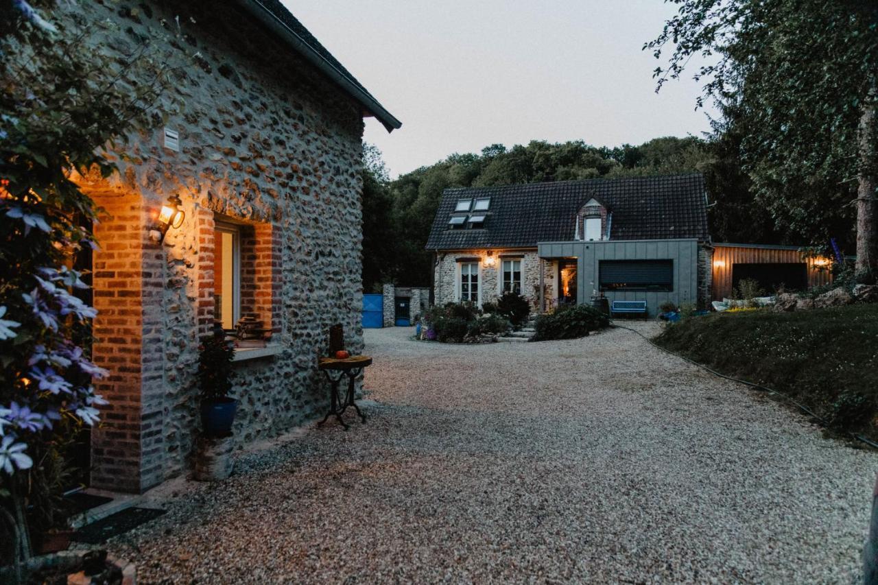 Le Clos Du Buisson Saint-Julien-de-la-Liegue Exterior foto